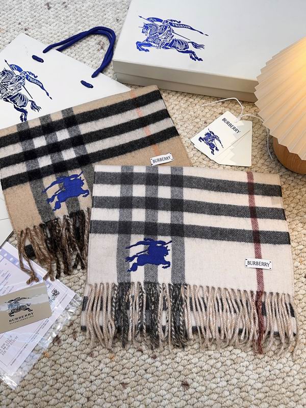 Burberry Scarf 160X30cm 100%羊绒 E102212